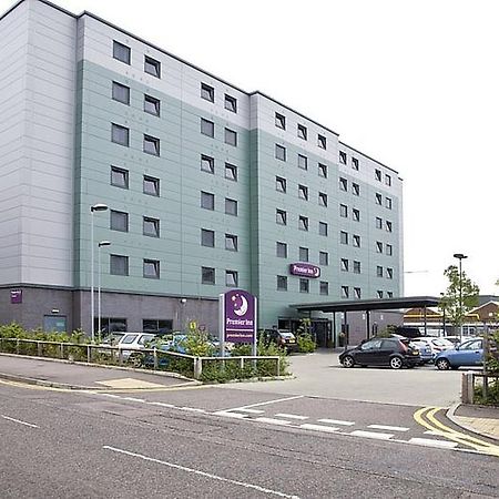 Premier Inn London Elstree / Borehamwood Exteriör bild