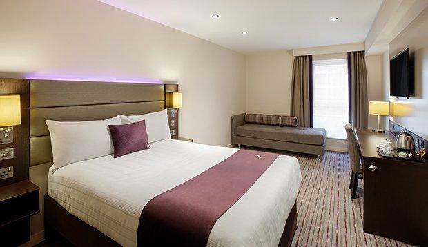 Premier Inn London Elstree / Borehamwood Exteriör bild