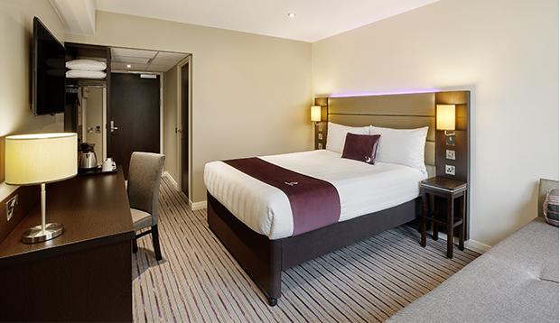 Premier Inn London Elstree / Borehamwood Exteriör bild
