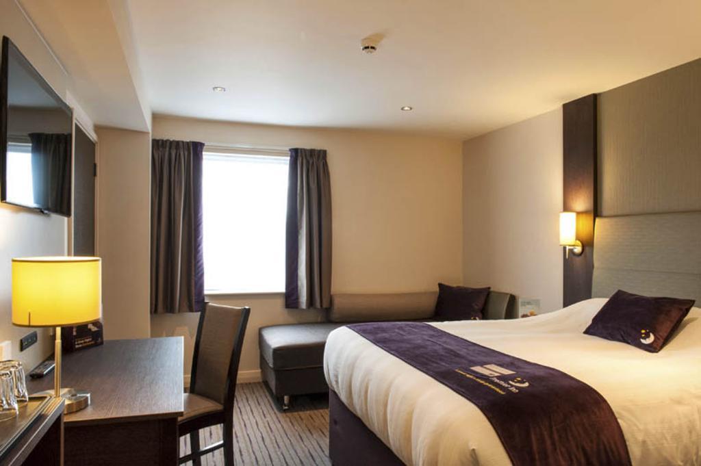Premier Inn London Elstree / Borehamwood Rum bild
