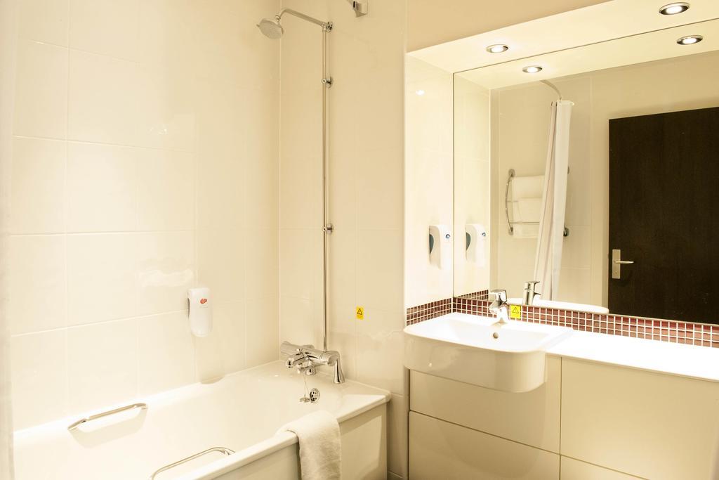 Premier Inn London Elstree / Borehamwood Rum bild