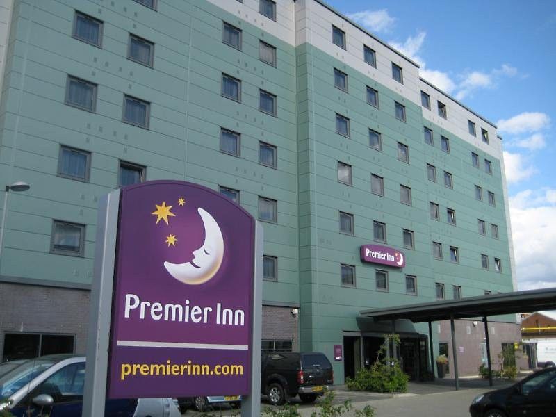 Premier Inn London Elstree / Borehamwood Exteriör bild